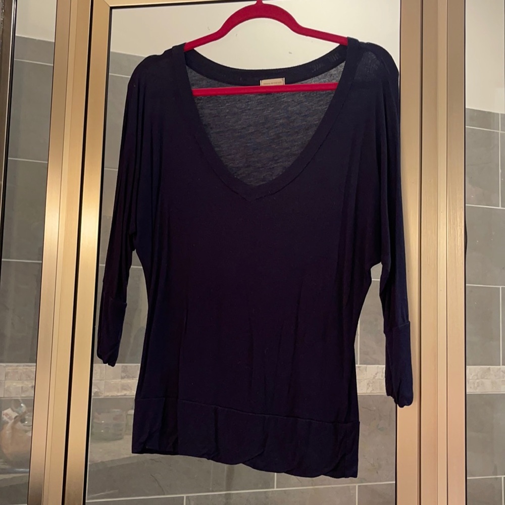 Women’s navy blue top